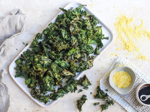 Cheezy Turmeric Kale Chips